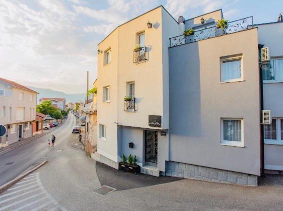 Urban Suites & Apartments Mostar Kültér fotó